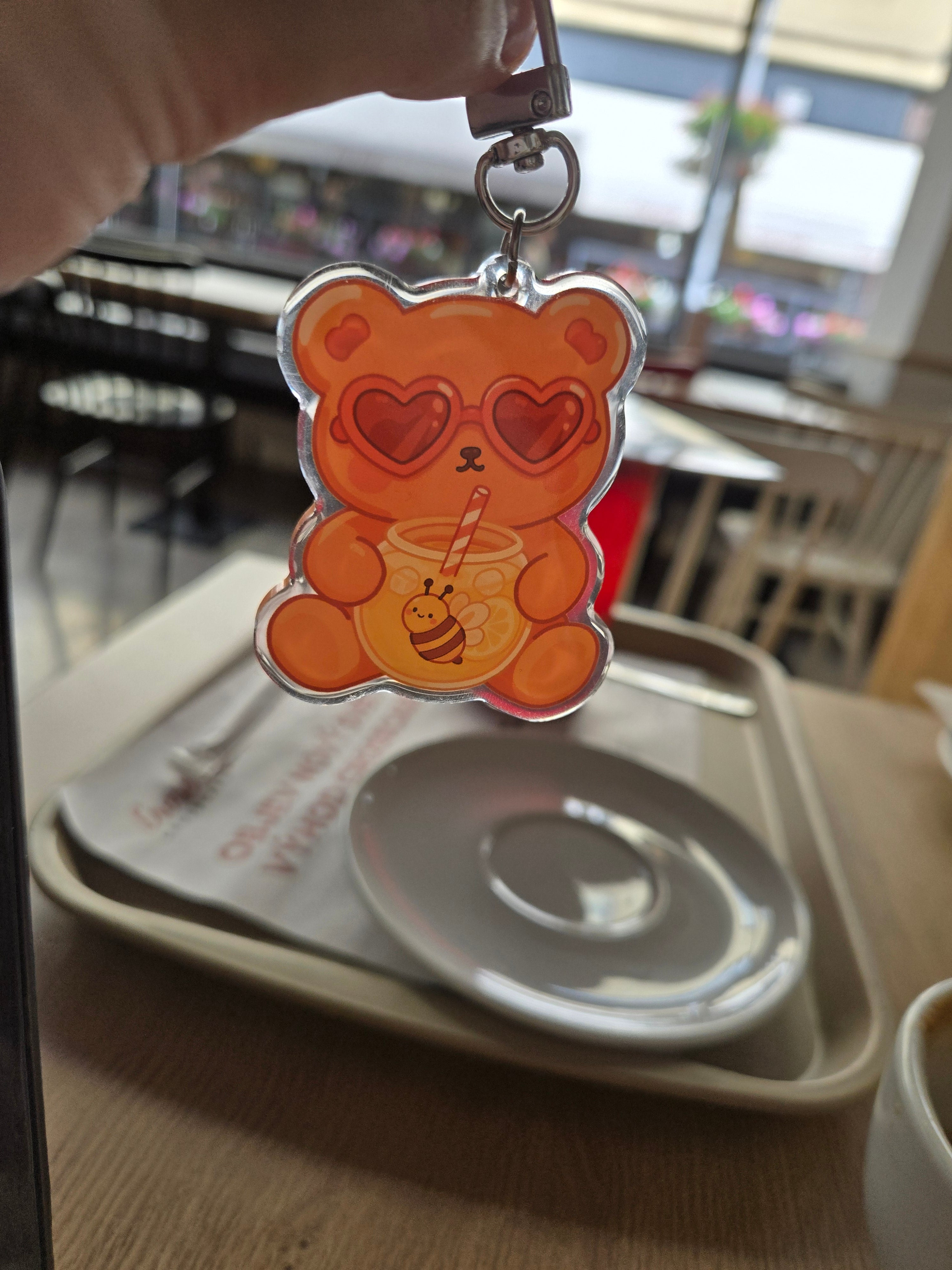 summer bear keychant